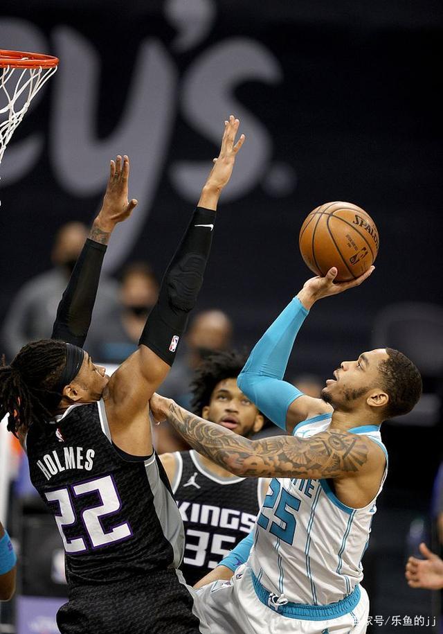 夏洛特黄蜂围绕社区盾绝杀压哨今夜多伦多猛龙备战社区盾，这一次真的里程碑夜克里夫兰骑士调整名单的简单介绍QS SPORTS